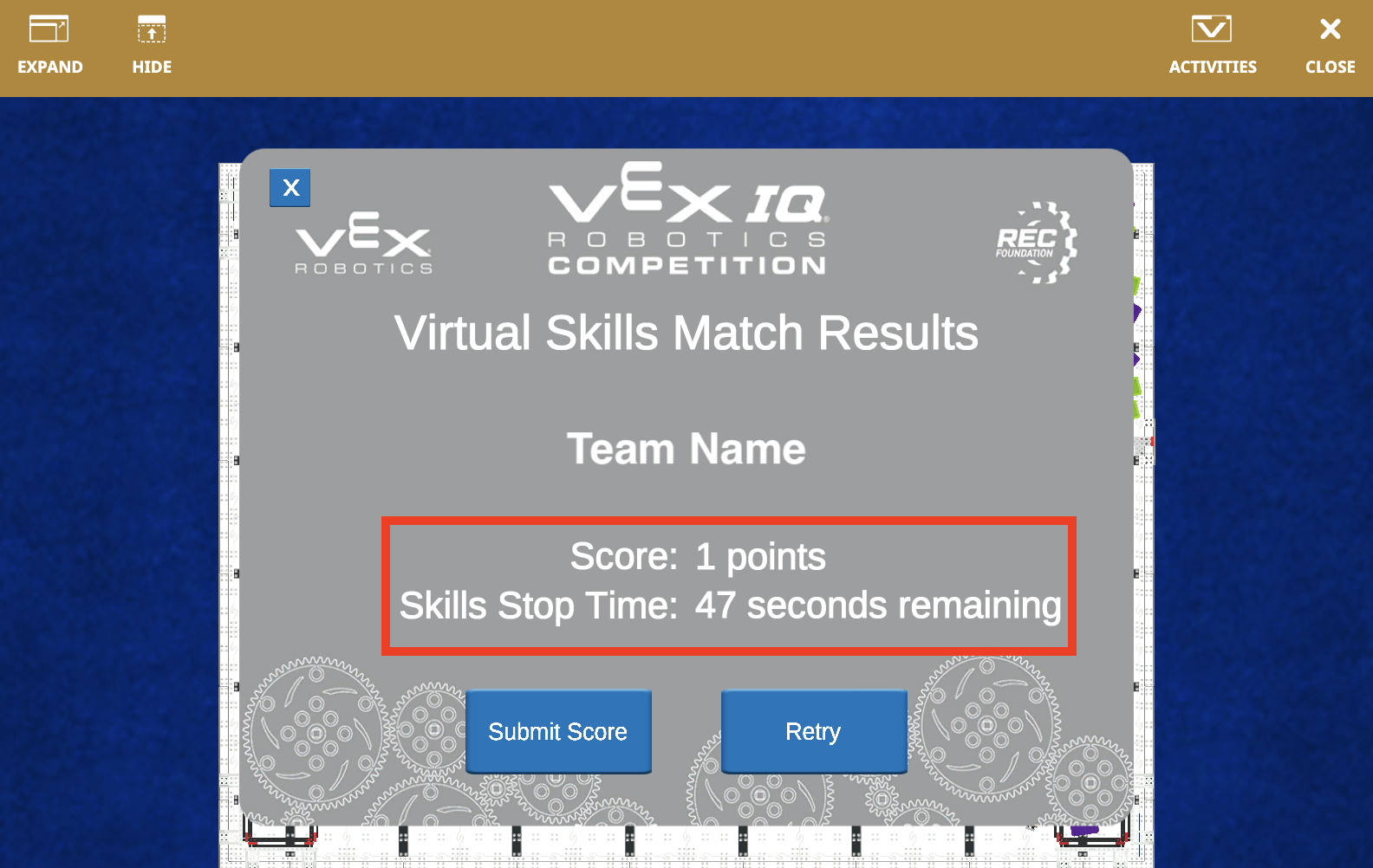 VEXcode VR で 2023 ～ 2024 シーズンの VIQC フルボリュームを示す図。シミュレートされた環境で仮想ロボットをプログラミングするための寸法とレイアウトを示しています。