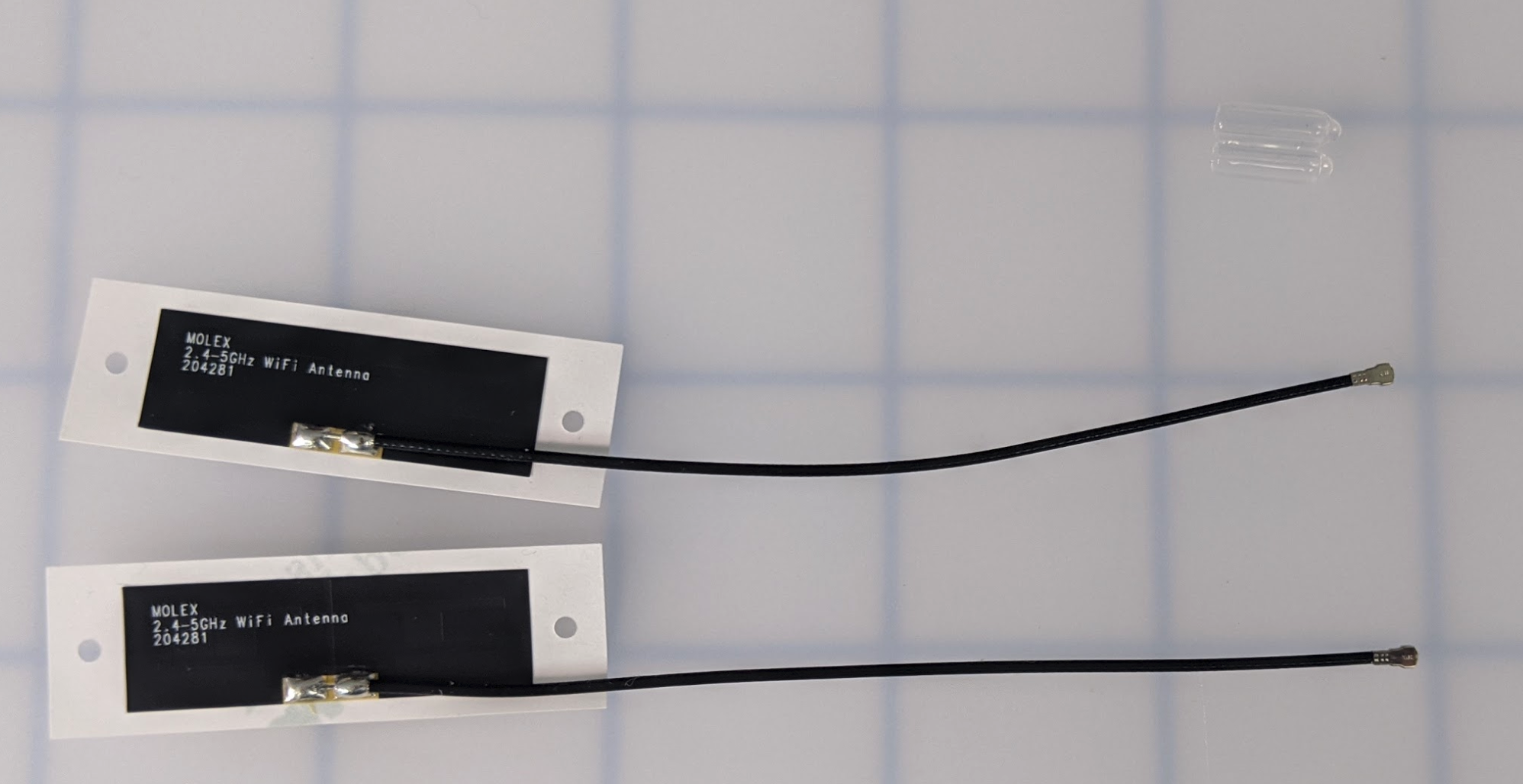 Image montrant la configuration de l'IA VEX avec les capots complets retirés, mettant en évidence les composants internes et la configuration du système robotique VEX.