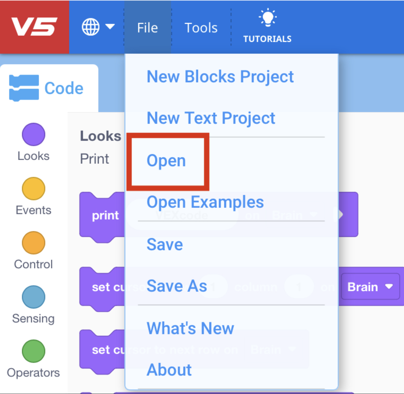 Vexcode V5 legördülő menü egy piros mezővel, amely kiemeli a nyitott opciót