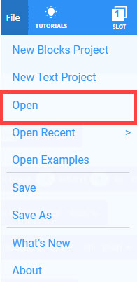 Tangkapan layar yang menunjukkan proses membuka dan menyimpan proyek C++ dalam perangkat lunak V5, termasuk opsi menu dan antarmuka manajemen berkas.