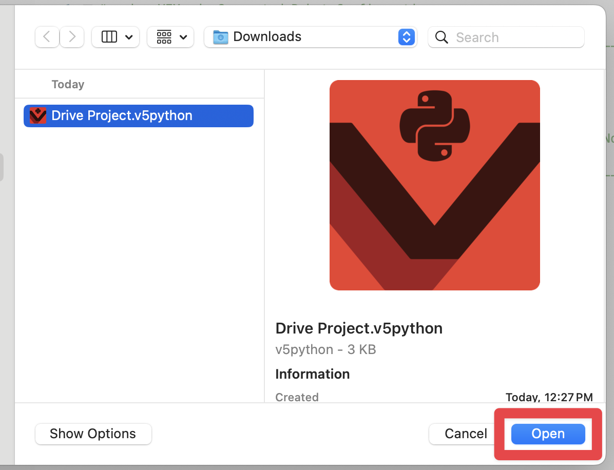 VEXcode V5 पायथन प्रोजेक्ट के साथ macOS डिवाइस पर फाइंडर विंडो। नीचे स्थित ओपन बटन के चारों ओर एक लाल बॉक्स है।