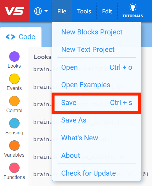 VEXcode V5 įrankių juosta su atidarytu meniu Failas ir raudonai paryškinta parinktimi Įrašyti. Išsaugoti yra trečioji parinktis po Naujas blokų projektas ir Naujas teksto projektas.