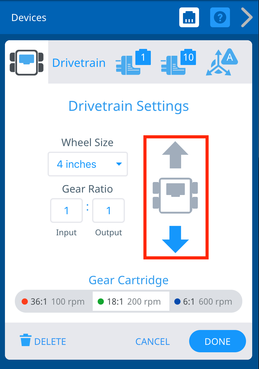 La ventana Configuración del tren motriz con un cuadro rojo alrededor del ícono del robot a la derecha de las configuraciones de Tamaño de rueda y Relación de transmisión. La flecha que indica la dirección hacia adelante es gris y la flecha que indica la dirección hacia atrás es azul, lo que muestra que se ha invertido la transmisión.