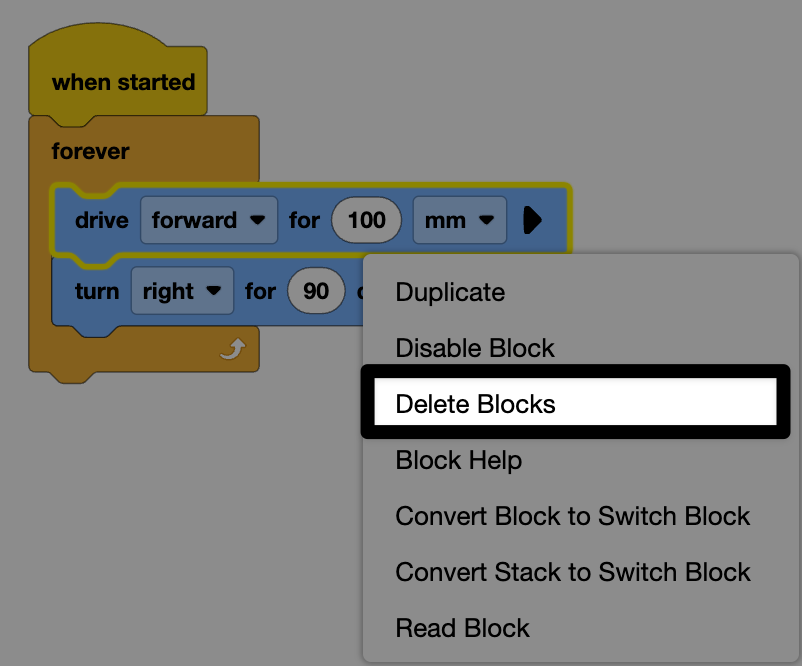 Area di lavoro VEXcode GO con il menu contestuale di un blocco aperto e l'opzione Elimina blocco evidenziata. Elimina blocco è la terza opzione nel menu, sotto Duplica, Disabilita blocco.