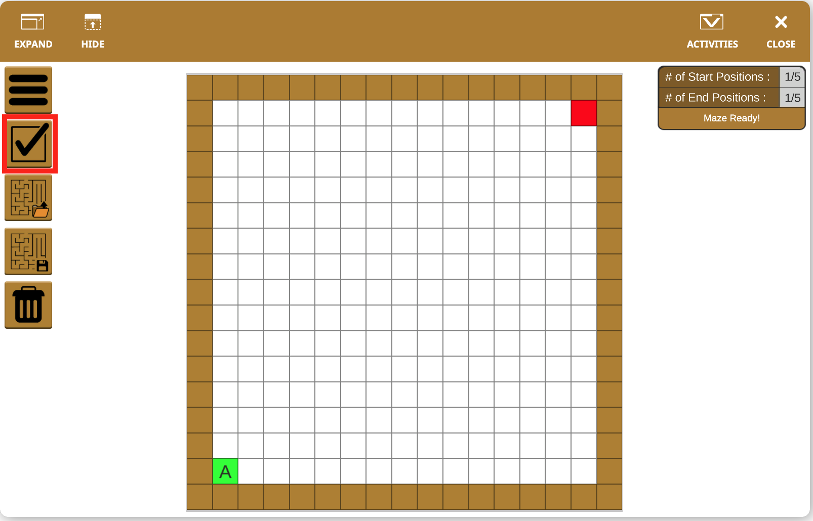 Skärmdump av funktionerna i VEXcode VR Playground, som visar det blockbaserade kodgränssnittet med olika programmeringsblock och alternativ för användare att skapa och testa kod i en virtuell miljö.