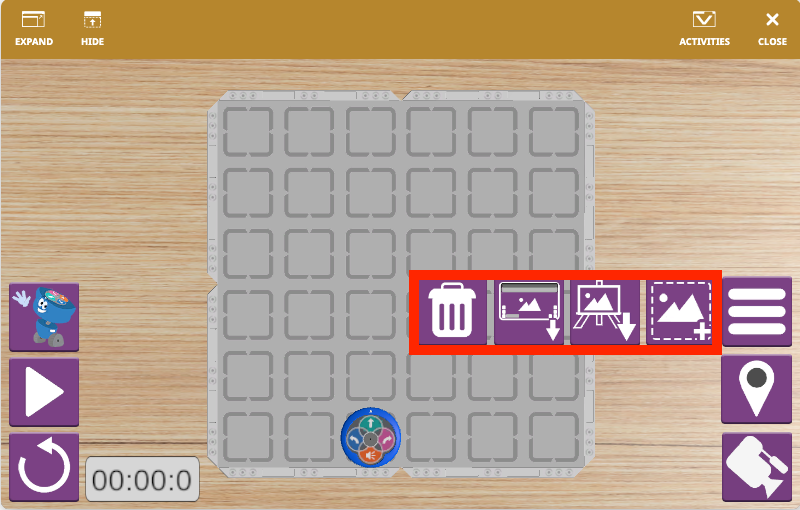 Skärmdump av 123 Playspace i VEXcode VR, som visar en virtuell robotmiljö där användare kan skapa och testa kod. Gränssnittet har en blockbaserad kodningslayout, utformad för utbildningsändamål inom STEM-inlärning.