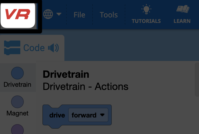 Viršutinis kairysis VEXcode VR įrankių juostos kampas su raudonu VR logotipu.