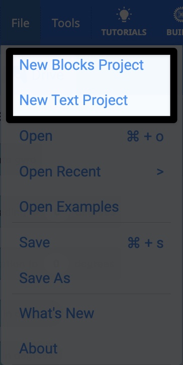 Nabídka souborů VEXcode GO se zvýrazněnými prvními dvěma možnostmi. Tyto možnosti jsou Nový blokový projekt, Nový textový projekt