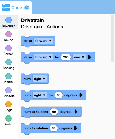 A caixa de ferramentas VEXcode é apresentada com a categoria Drivetrain selecionada para indicar que os blocos foram reorganizados em categorias mais claras. Na barra lateral, as outras categorias são: Som, Ecrã, Sensores, Inercial, Consola, Lógica e Interruptor.
