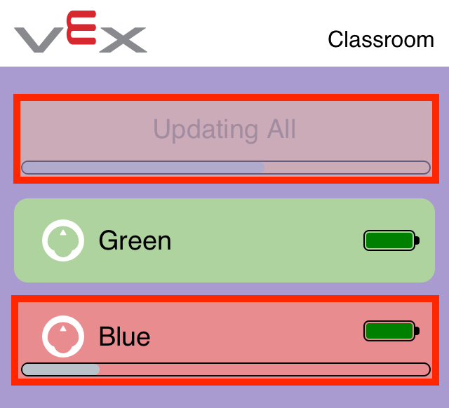 Στιγμιότυπο οθόνης της εφαρμογής VEX Classroom με δύο ρομπότ 123 στη λίστα και το κουμπί «Ενημέρωση όλων» στο επάνω μέρος γκριζαρισμένο. Ένα ρομπότ έχει ολοκληρώσει την ενημέρωση και το επόμενο έχει μια γραμμή προόδου που υποδεικνύει ότι τα ρομπότ ενημερώνονται ένα κάθε φορά.