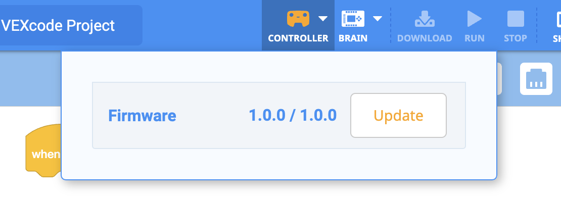 VEXcode EXP με ένα πορτοκαλί εικονίδιο ελεγκτή στη γραμμή εργαλείων, που υποδεικνύει ότι το υλικολογισμικό του ελεγκτή είναι παρωχημένο. Το αναπτυσσόμενο μενού "Ελεγκτής" είναι ανοιχτό και υπάρχει ένα κουμπί "Ενημέρωση" δίπλα στην έκδοση υλικολογισμικού.