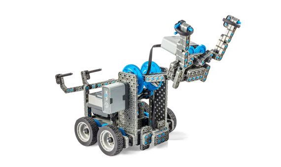 Γωνιακή άποψη της κατασκευής Clawbot IQ.