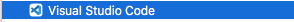 Το Finder ανοίγει στον φάκελο "Λήψεις" και γίνεται διπλό κλικ στο αρχείο zip VS Code darwin universal για εξαγωγή. Το αρχείο εφαρμογής VS Code εμφανίστηκε δίπλα στο αρχείο zip.