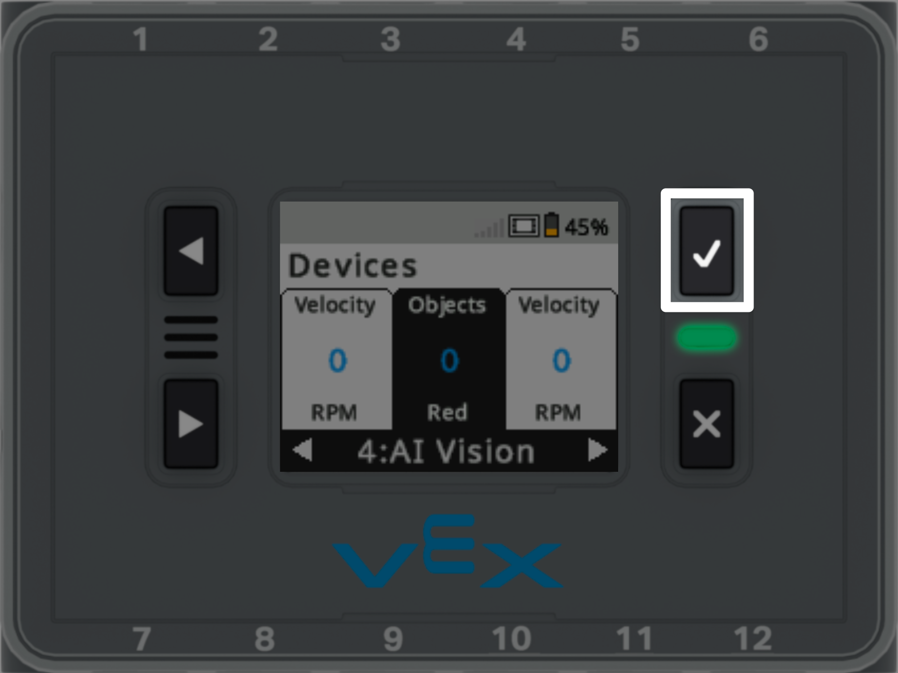 VEX IQ ब्रेन, जिसमें चेक मार्क हाइलाइट किया गया है